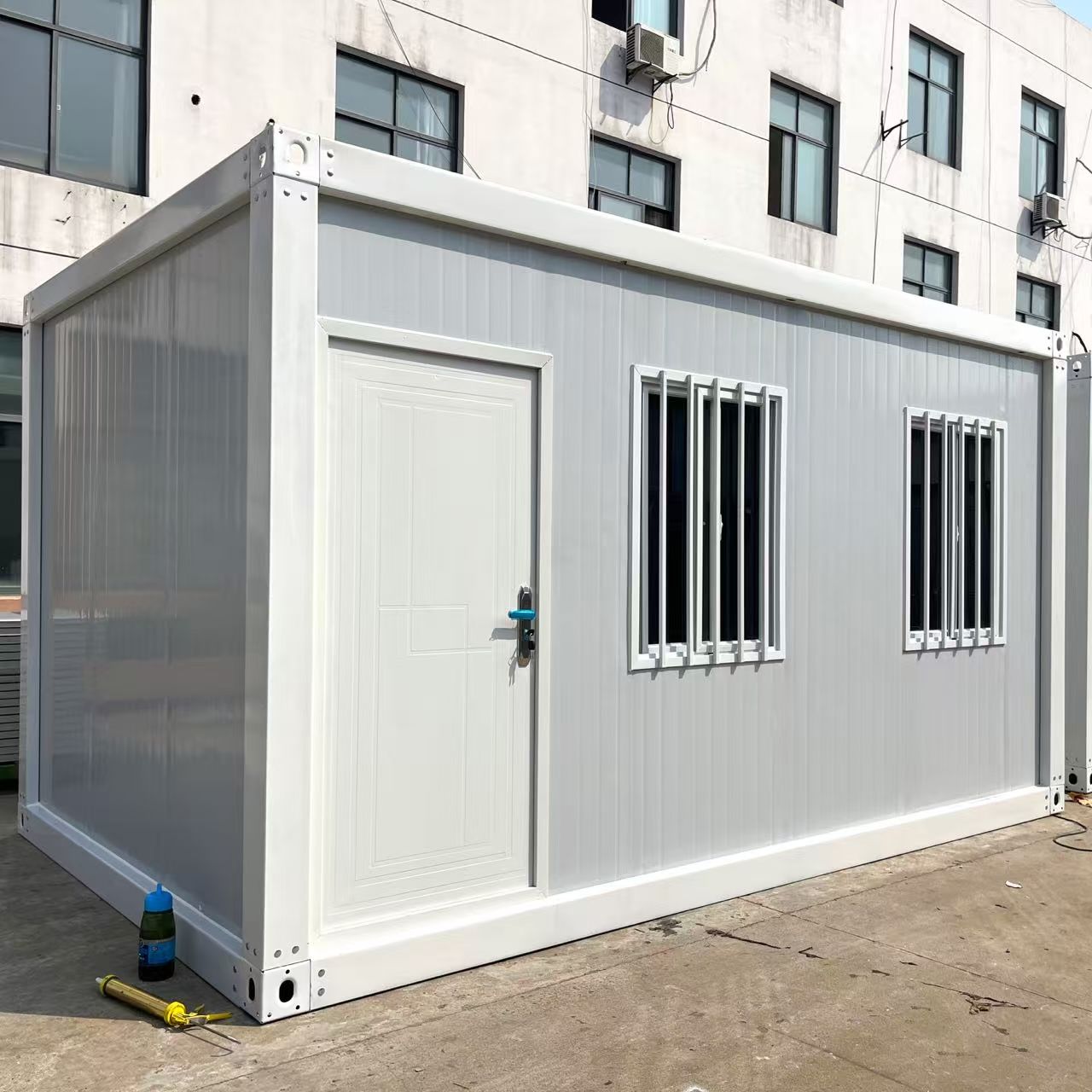 Rumah Kontainer Petualangan Lu - Outdoor Furniture Metal ulasan dan harga